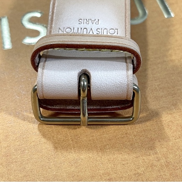 Louis Vuitton Poignet as a Bracelet - Picture 9 of 16